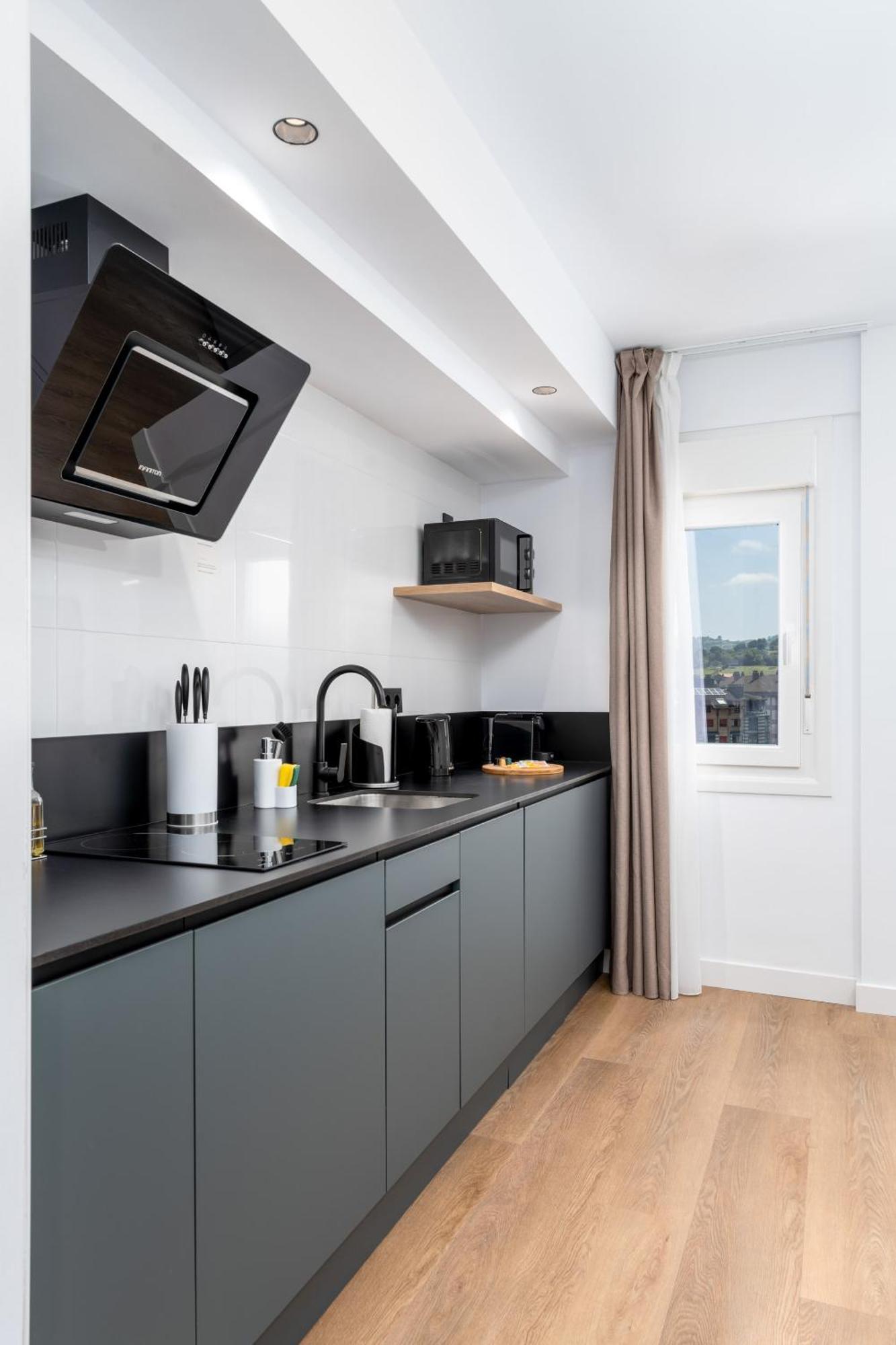 Limehome Oviedo Calle Postigo Bajo 客房 照片